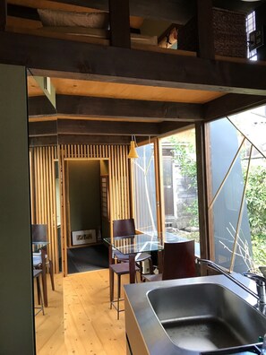 Rent Poem Box house in Kyoto | Japan Experience - Living / dining room (looking onto private garden)