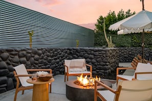 Firepit perfect for relaxing in the evening.