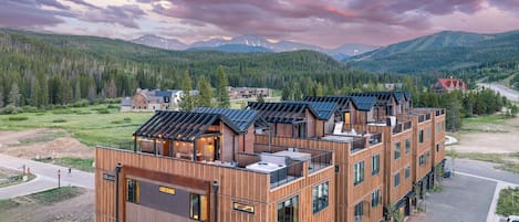 Your Luxury Loft with Views of the Continential Divide and Winter Park Resort