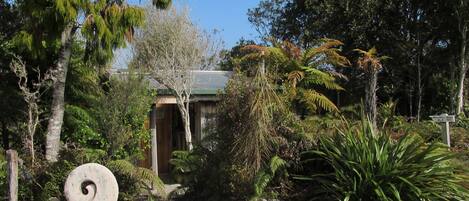 Entrance and parking to your Mountain View Hut 