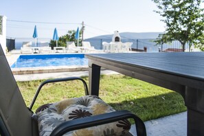 Ulkoruokailutilat
