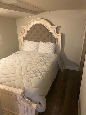 Queen bed