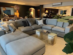 Open living plan