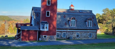 Fall at the Silo ( barn is owner residence, Silo is VRBO)