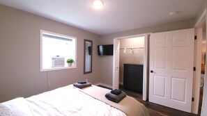 queen bedroom closet