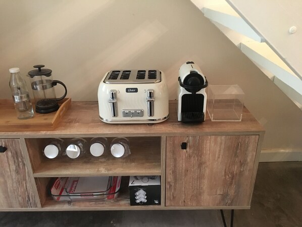 Kaffe och/eller kaffebryggare