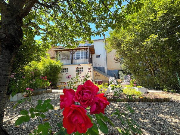 the house with private garden