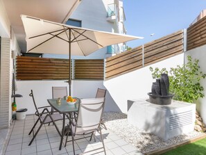 Property, Building, Table, Furniture, Plant, Shade, Wood, Outdoor Furniture, Interior Design, Flooring