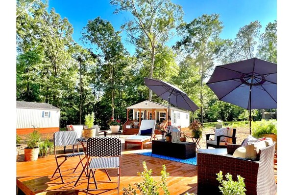 Oversized floating deck overlooking Lake Sam Rayburn