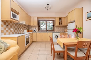 Villa Oleander, kitchen/diner