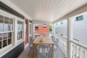 2nd Floor Veranda with Outdoor Dining Table for 6