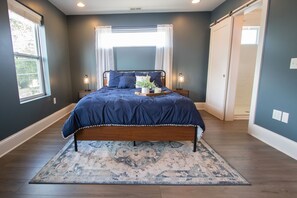 Master bedroom w/  Smart TV upstairs