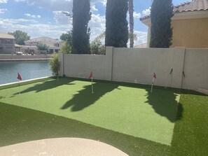 Sharp putting green to help lower your handicap