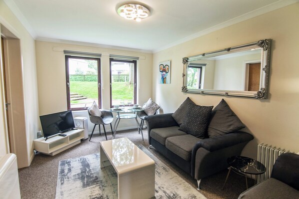 Living Room (1)