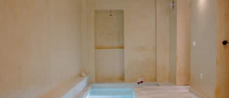 Inomhuspool
