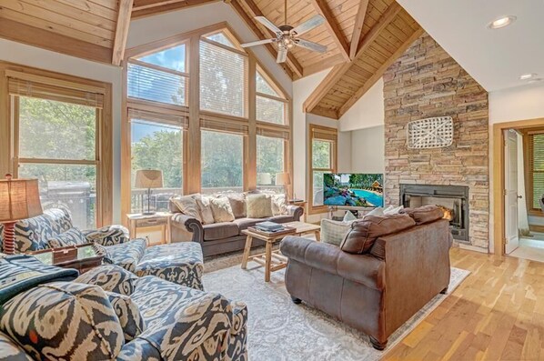 Living Room--- Open Floor Plan, Vaulted Ceilings