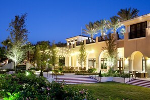 Alfond Inn Night View 2 4_2