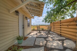 Private Outdoor Sitting Area