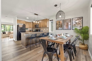 Dining & Kitchen Area