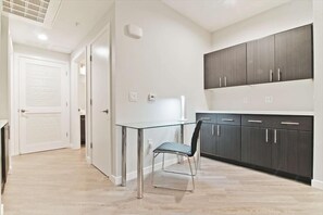 North Peninsula Menlo Park 1 Bedroom Living Room