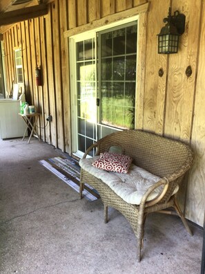 back deck with washing machine 