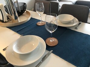 High quality crockery, cutlery & glassware add to the luxury of the experience