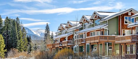 Backside Of your Luxury Condo Overlooking Pond Area