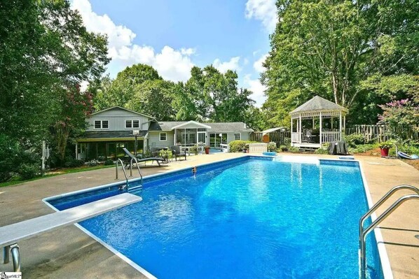 Saltwater Pool for healthy swims!