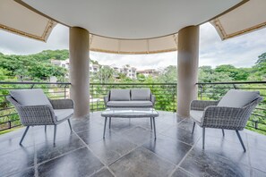 Private balcony with jungle views