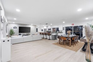 Guests will truly admire the splendor of this enormous open concept space – bound to ease your mind and uplift your relaxation.