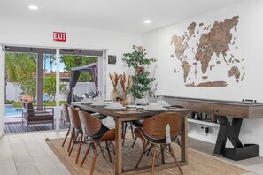 Make use of this versatile dining room table – perfect for mealtime, laptop time, or playing board games.