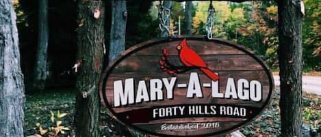 Relax, Renew & Recharge.
Mary-a-Lago is a private country cottage named after a wonderful lady, Mary Monk. It is located along the Bruce Trail on the historic Forty Hills Road, North  Bruce Peninsula. Come take a look at what awaits you!