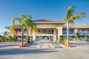 Exterior front view