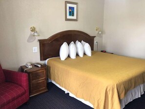 Comfortable Unit with King Size Bed