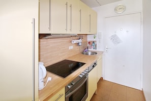 Haus Dünenhof zu Kronprinzen, App. 36, Küche