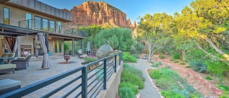 Sedona Vacation Rental | 4BR | 3.5BA | 3,252 Sq Ft | 2 Steps to Enter