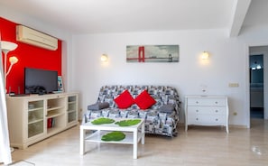 Communal lounge/ TV room,Living room
