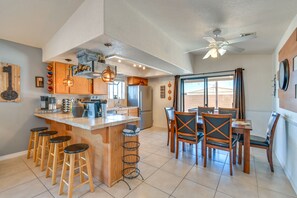 Kitchen & Dining Area | Open Floor Plan