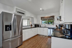 Main House - Kitchen