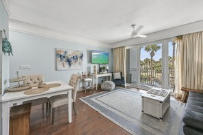 Beautiful views of the gulf and pool area 