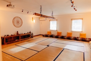 Yoga room can be so much ! yoga, meditation, ceremonies ... endless possibilities !