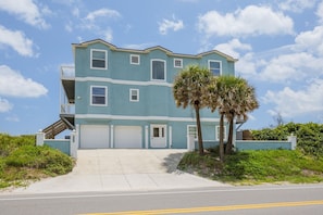 Welcome to High Tide! - Three stories of good times, great views and rich beauty await you when you vacation in this beautiful home directly on the oceanfront.