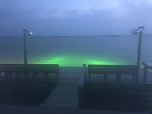 Dock Lights To Attract Big Fish