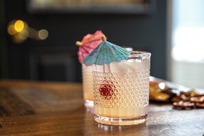Alimentos y bebidas