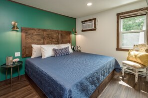 "Perfect setup for us! My group had 3 out of the 4 condos, and they were all fabulous! The location was key for us." – Review, Rob