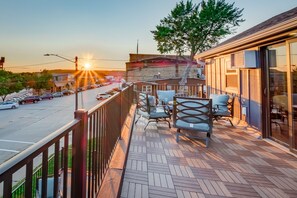"I booked The Cove for a bachelorette party, and it was an awesome place to stay! It accommodated everyone perfectly!" – Review, Kelly