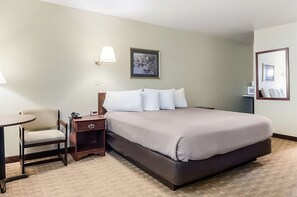 Exact unit will be assigned upon arrival. Views, colors and decor may vary.
