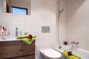 Bathroom / WC