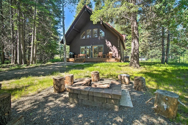 McCall Vacation Rental | 3BR | 2BA | 1,930 Sq Ft | Stairs Required