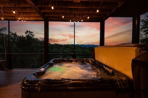 Nolthing Better than Late Night Hot Tub and These Views!
